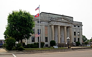 How to Locate Properties in Tennessee That Have a Lien